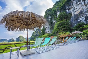 Lotus Field Homestay