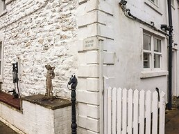 Manor Farmhouse
