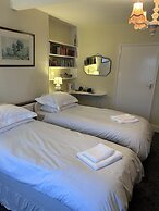 Lucy Cross Guest House