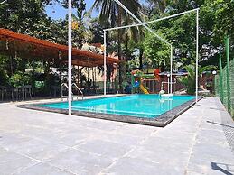 Palm Springs Beach Resort - Gorai