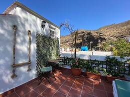 Alojamientos Charco Azul