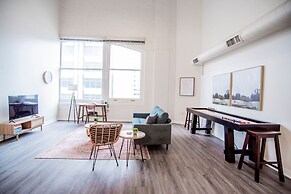 3BR CozySuites TheBlock Skybridge Access
