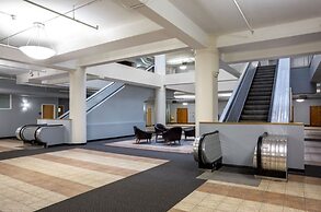 3BR CozySuites TheBlock Skybridge Access