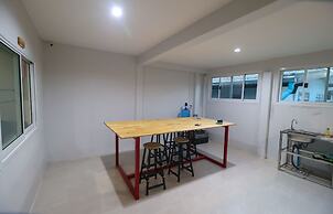 No.9 hostel kanchanaburi