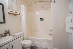 3BR CozySuites at The Block