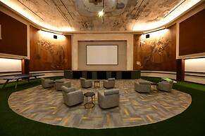 3BR CozySuites TheBlock-SkybridgeAccess2