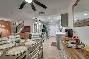 Lake Havasu City Condo: 1 Mi to Boat Ramp!