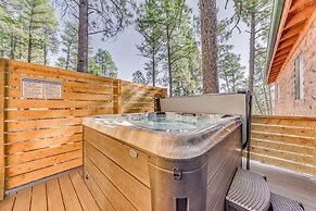 Cozy Ruidoso Cabin w/ Hot Tub, Near Skiing!
