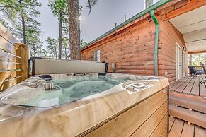 Cozy Ruidoso Cabin w/ Hot Tub, Near Skiing!