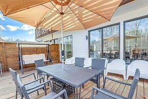 Stylish Marietta Home w/ Deck - Near Truist Park!