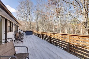 Stylish Marietta Home w/ Deck - Near Truist Park!