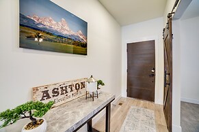 Teton Valley Getaway w/ Private Deck & Hot Tub!