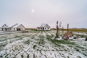 Teton Valley Getaway w/ Private Deck & Hot Tub!