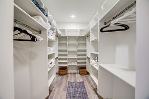 Teton Valley Getaway w/ Private Deck & Hot Tub!