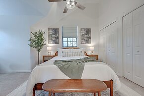 Exciting Valrico Villa w/ Private Pool & Game Room