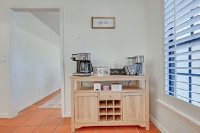 Exciting Valrico Villa w/ Private Pool & Game Room