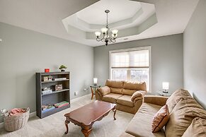 Large Clarksville Family Home ~ 4 Mi to Speedway!