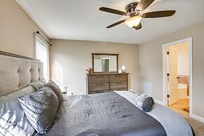 Large Clarksville Family Home ~ 4 Mi to Speedway!