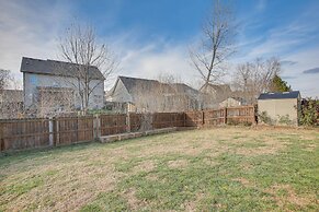 Large Clarksville Family Home ~ 4 Mi to Speedway!