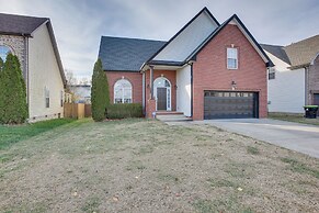 Large Clarksville Family Home ~ 4 Mi to Speedway!