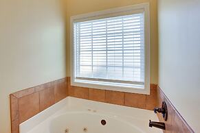 Large Clarksville Family Home ~ 4 Mi to Speedway!