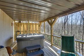 Deep Gap Cabin w/ 2 Decks & Community Amenities!