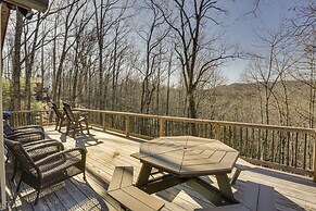 Deep Gap Cabin w/ 2 Decks & Community Amenities!