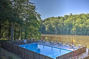 Deep Gap Cabin w/ 2 Decks & Community Amenities!