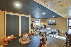 Deep Gap Cabin w/ 2 Decks & Community Amenities!