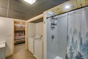 Deep Gap Cabin w/ 2 Decks & Community Amenities!