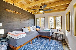 Cozy Steelville Retreat: River + Trail Access!