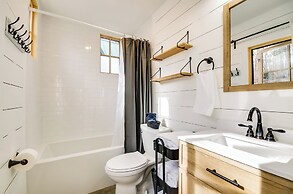 Cozy Steelville Retreat: River + Trail Access!