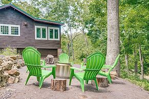 Cozy Steelville Retreat: River + Trail Access!