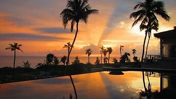 Sky Beach Club Villa Waterfall 2 4 Bedroom Home