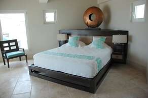 Sky Beach Club Villa Waterfall 2 4 Bedroom Home