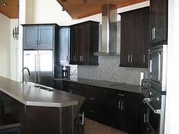 Sky Beach Club Villa Waterfall 2 4 Bedroom Home