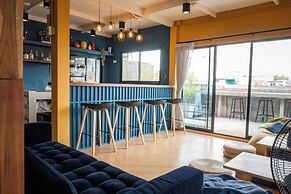 Ti Thong Hostel