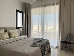 Lovely and Stylish Apartment With Calming Garden View
