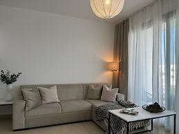 Lovely and Stylish Apartment With Calming Garden View