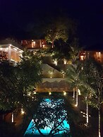 Villa Rumassala Luxury Chalets