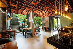 Villa Rumassala Luxury Chalets