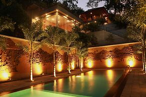 Villa Rumassala Luxury Chalets