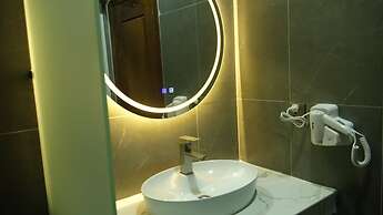 SoursdeiSawadeeBoutique