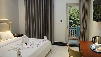 SoursdeiSawadeeBoutique