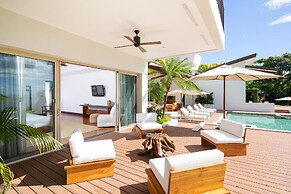 Villa Belvedere Pacific Sunsets 2 Private Pools