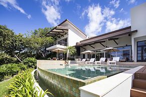 Villa Belvedere Pacific Sunsets 2 Private Pools