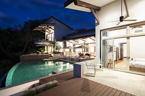 Villa Belvedere Pacific Sunsets 2 Private Pools