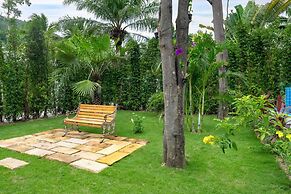 Bougain Villas Salad Beach