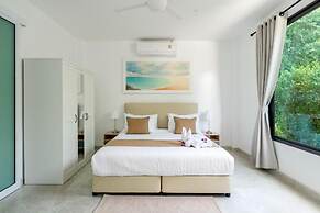 Bougain Villas Salad Beach