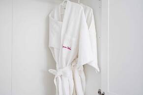 Bougain Villas Salad Beach